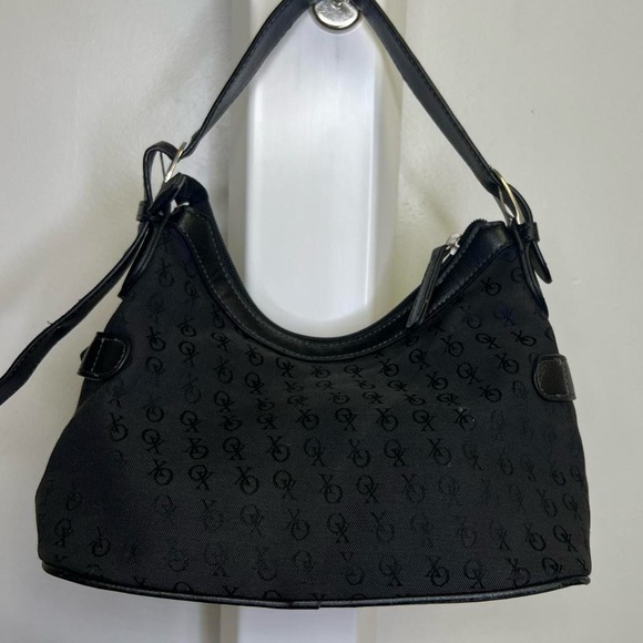 🐾Y2K grunge xoxo mini black purse🐾 - Picture 3 of 4